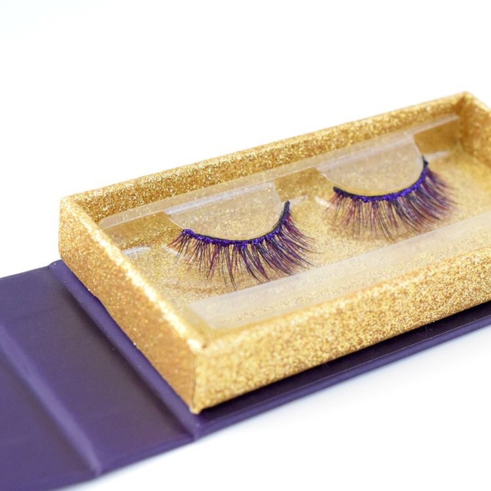 Purple false lashes 💜